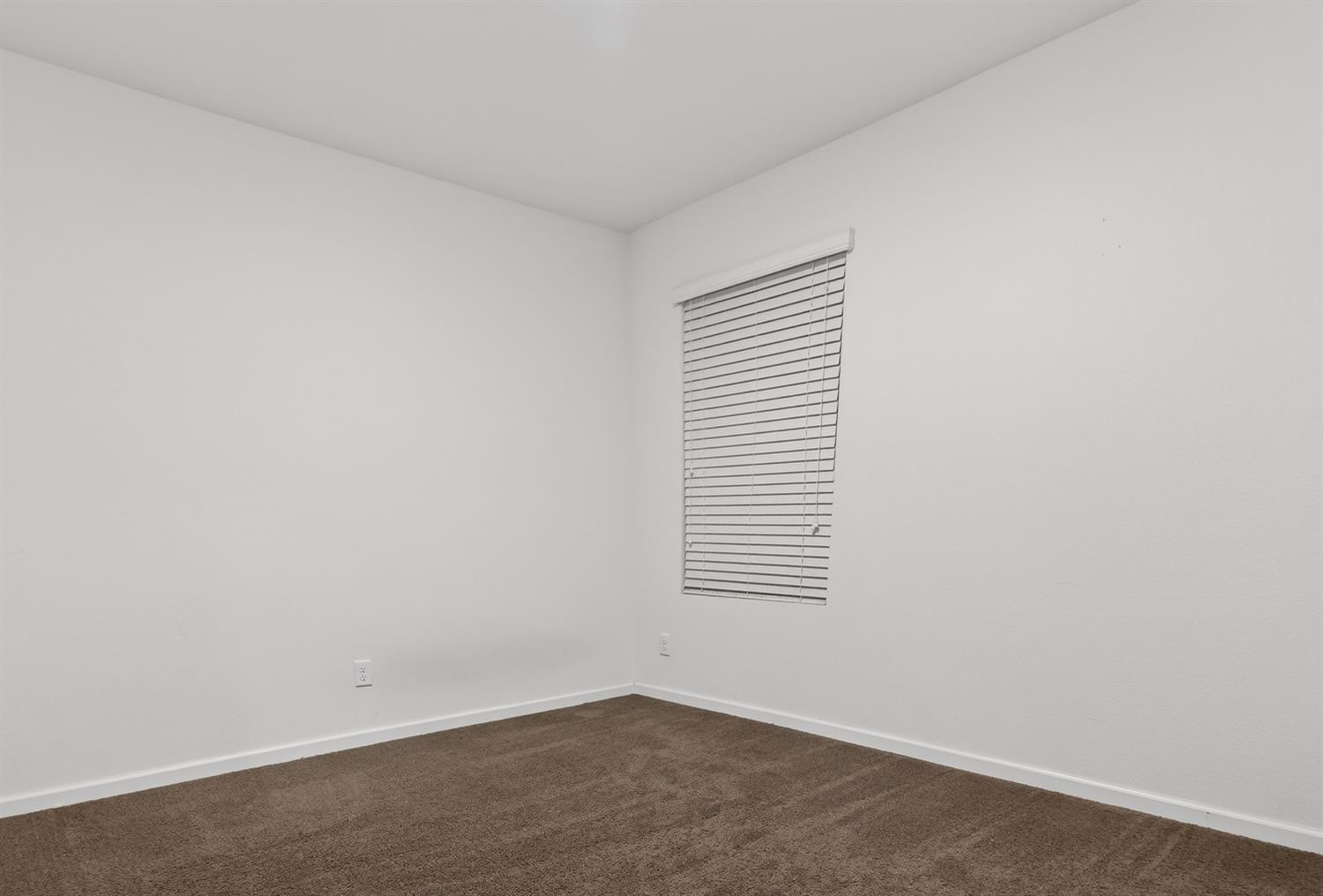 4910 E Alexander Ave, Fresno, CA 93725