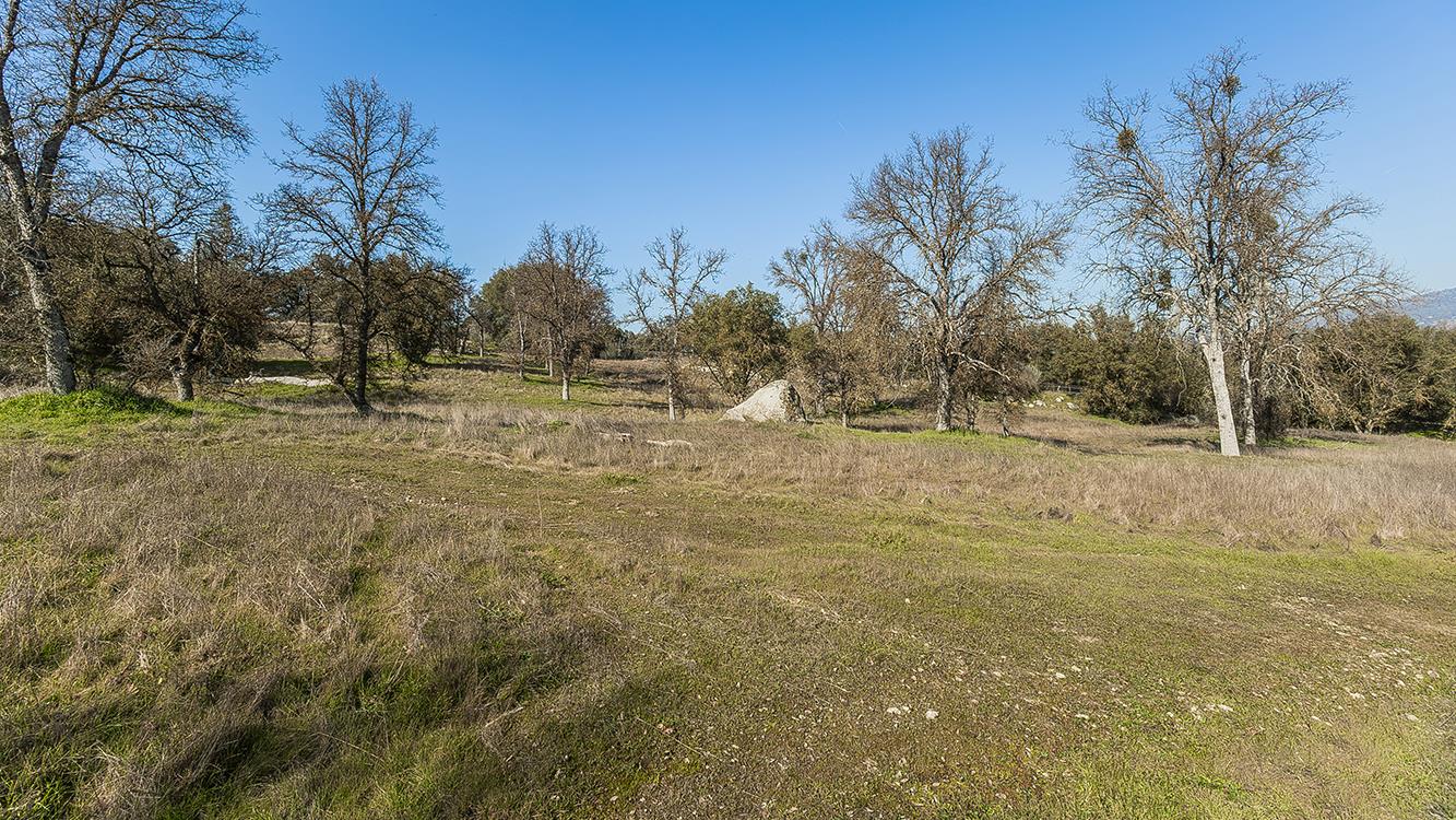 32150 Broken Arrow Ln, Auberry, CA 93602