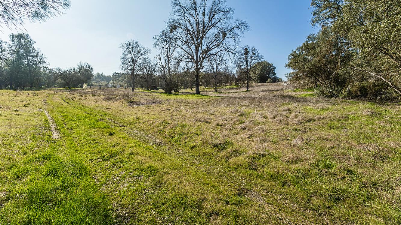 32150 Broken Arrow Ln, Auberry, CA 93602