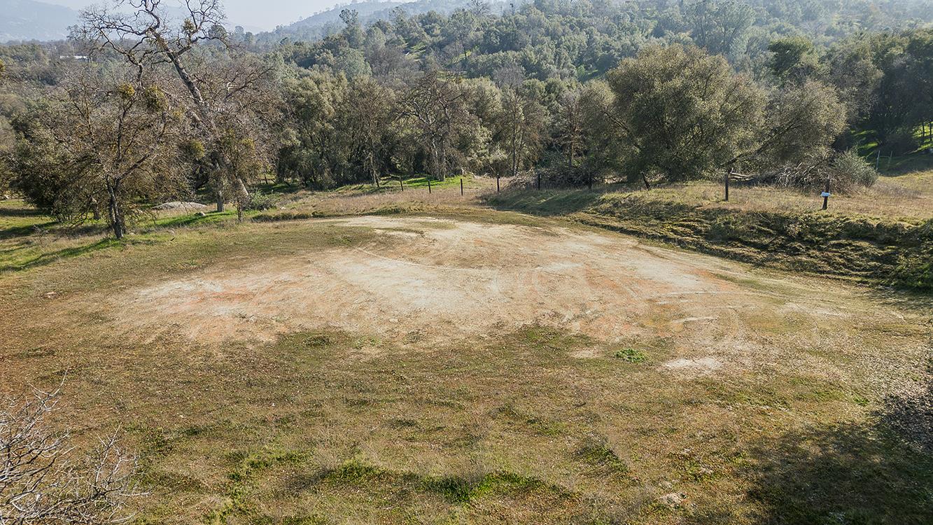 32150 Broken Arrow Ln, Auberry, CA 93602