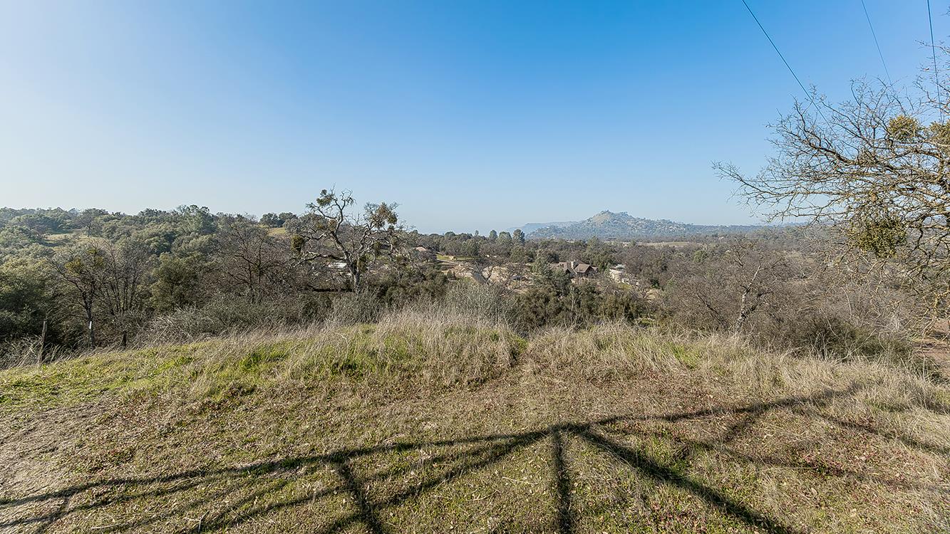 32150 Broken Arrow Ln, Auberry, CA 93602