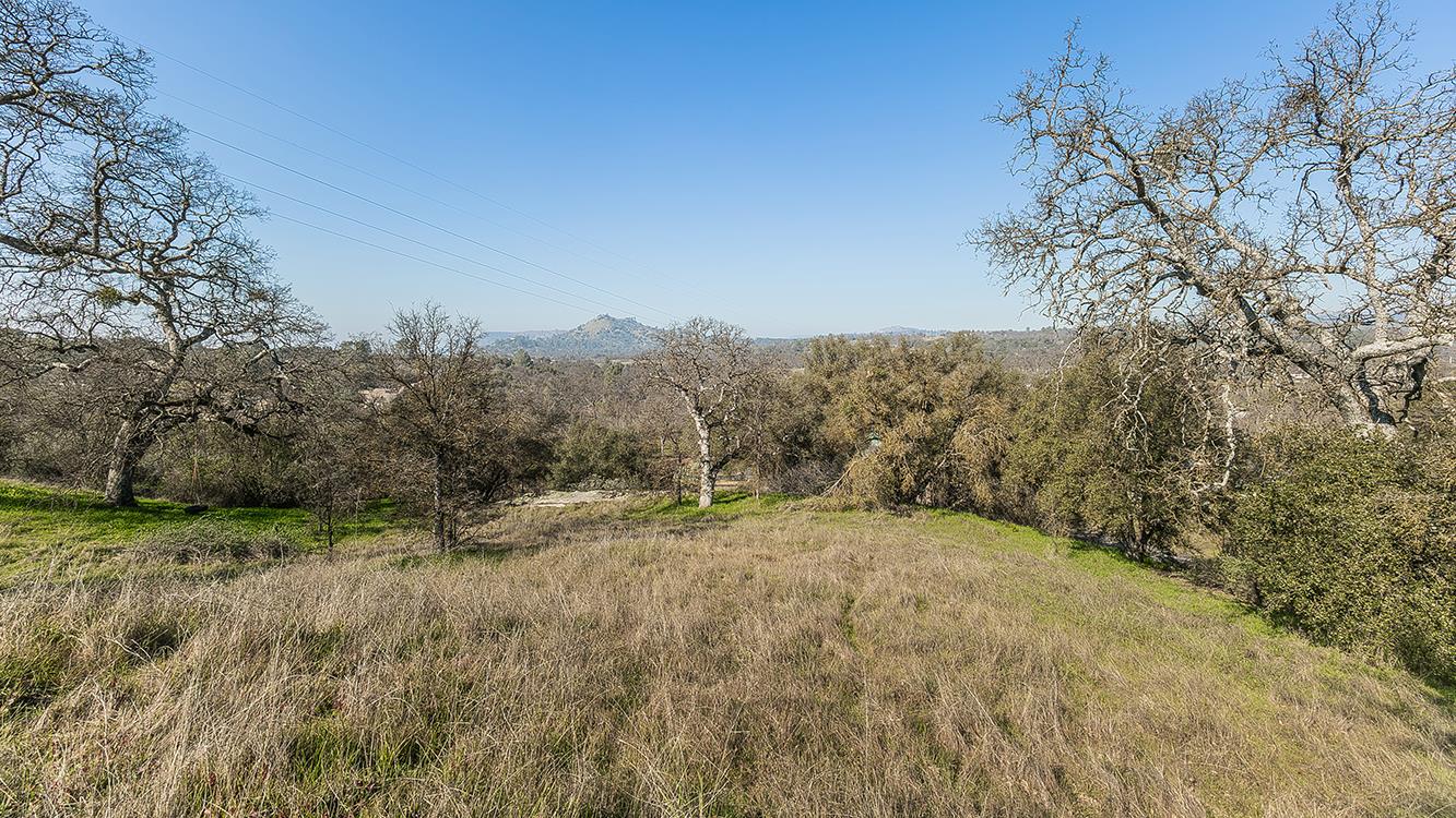 32150 Broken Arrow Ln, Auberry, CA 93602