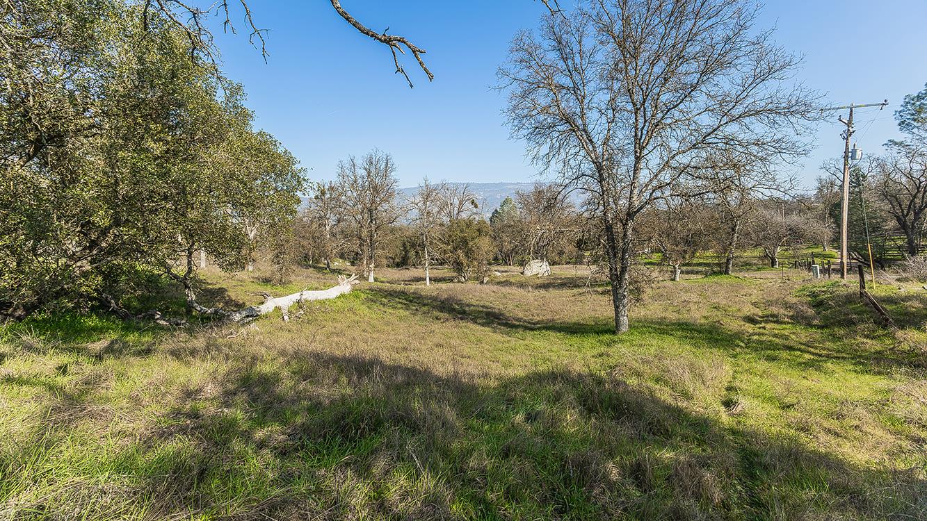 32150 Broken Arrow Ln, Auberry, CA 93602