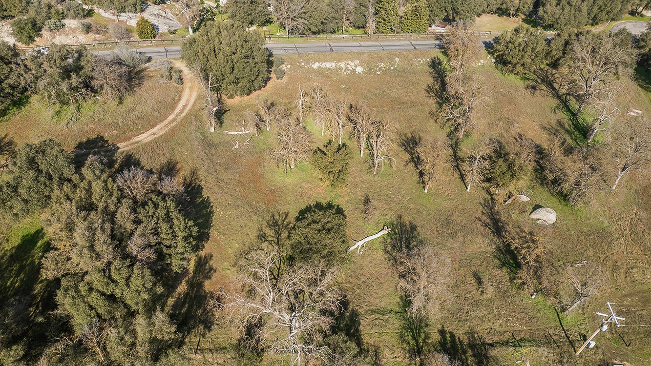 32150 Broken Arrow Ln, Auberry, CA 93602