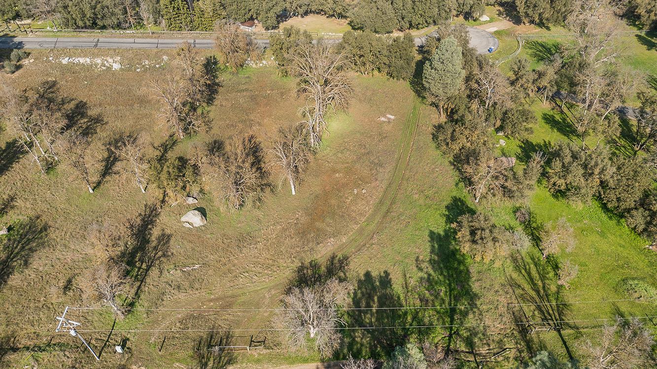 32150 Broken Arrow Ln, Auberry, CA 93602