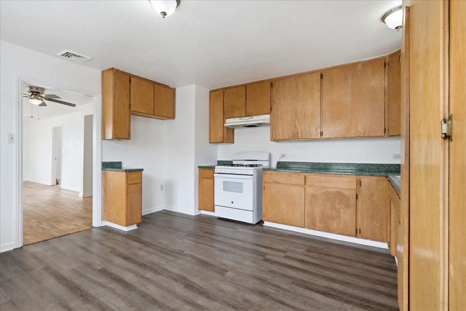 1431 E Shields Ave, Fresno, CA 93704