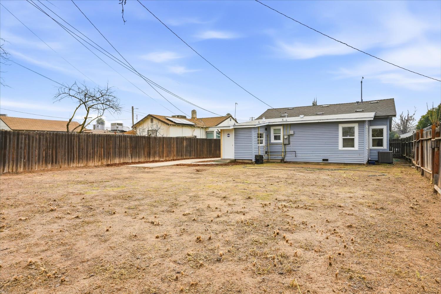 1431 E Shields Ave, Fresno, CA 93704