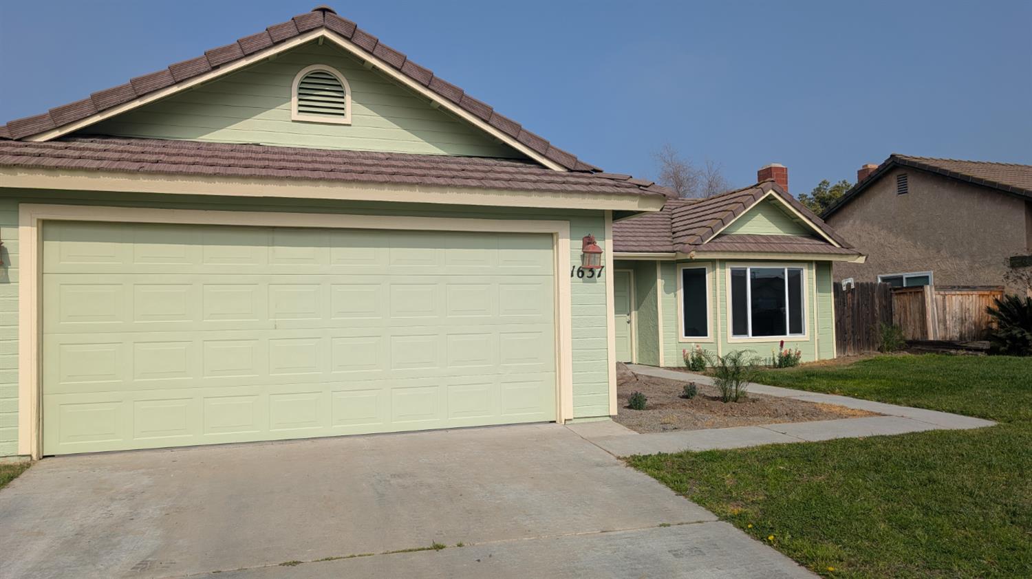 1637 Princeton Ave, Madera, CA 93637