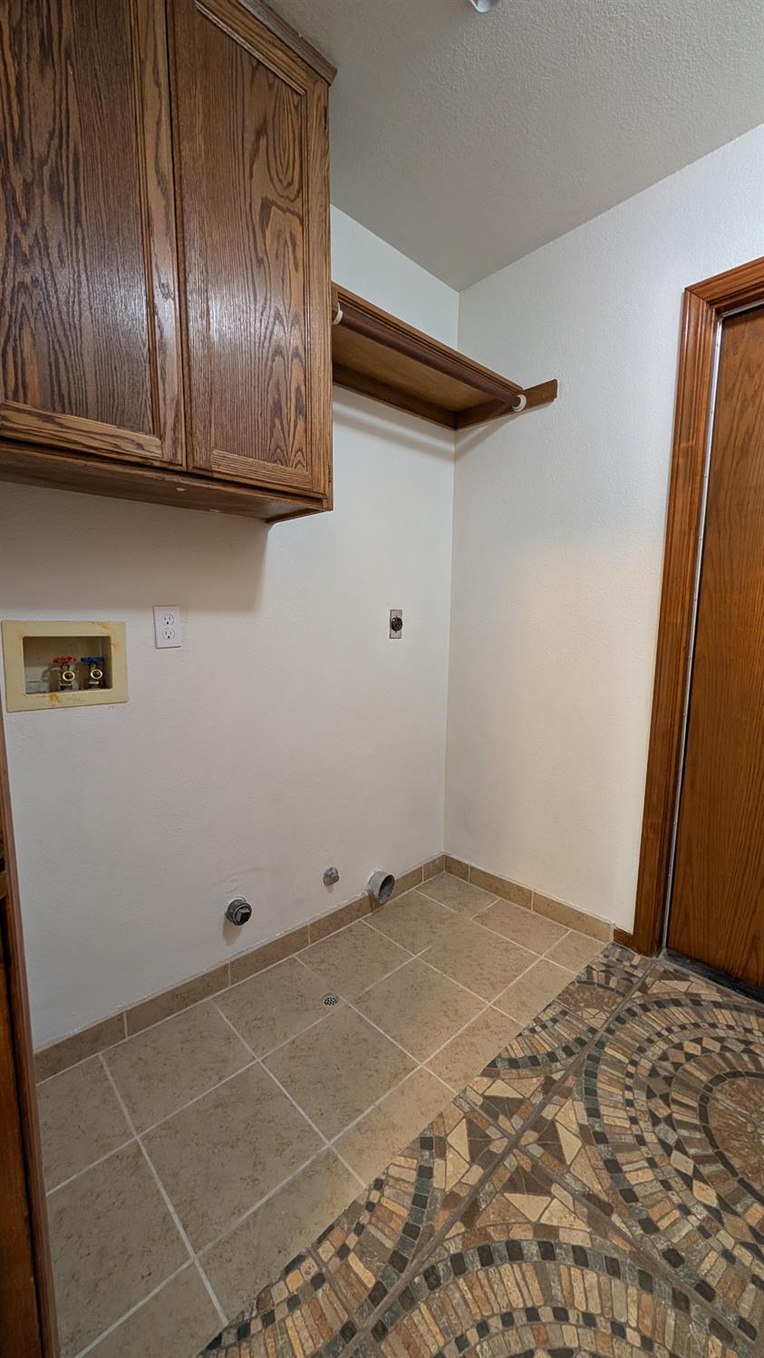 1637 Princeton Ave, Madera, CA 93637