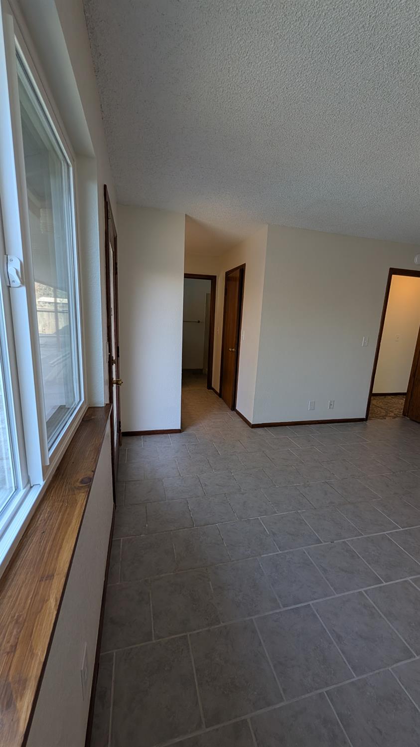 1637 Princeton Ave, Madera, CA 93637