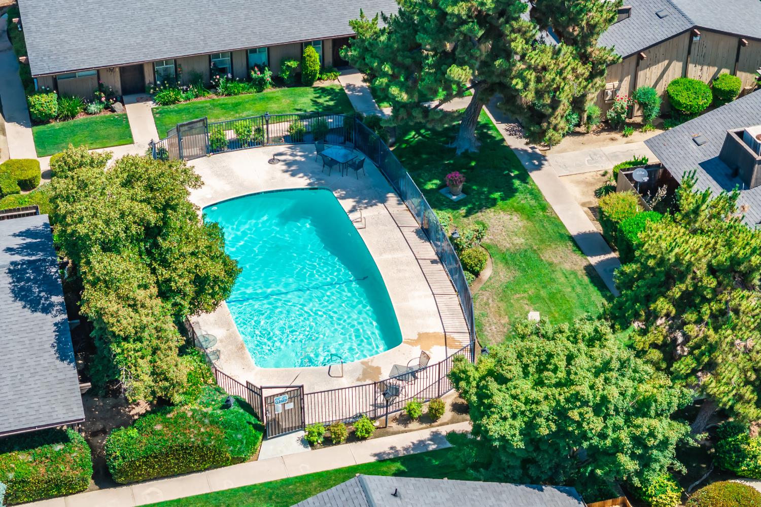 4849 N 7Th St #E, Fresno, CA 93726