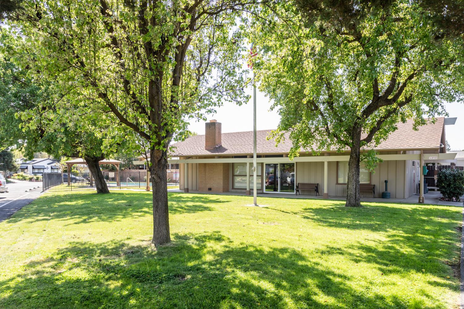 8701 Highway 41 #52, Fresno, CA 93720