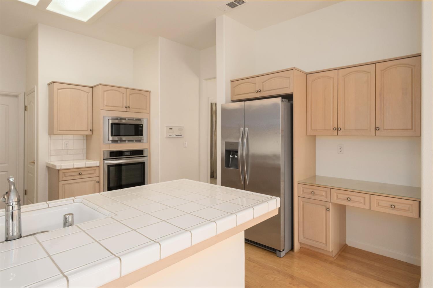 2151 W Via Le Fontane, Fresno, CA 93711