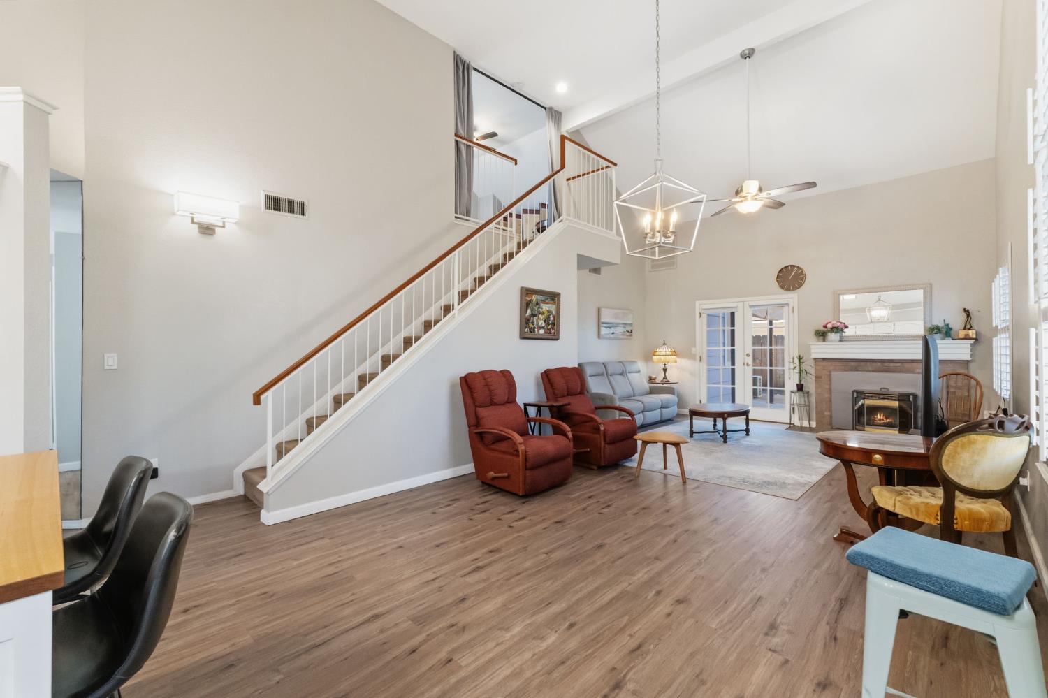 7572 N Millbrook Ave, Fresno, CA 93720