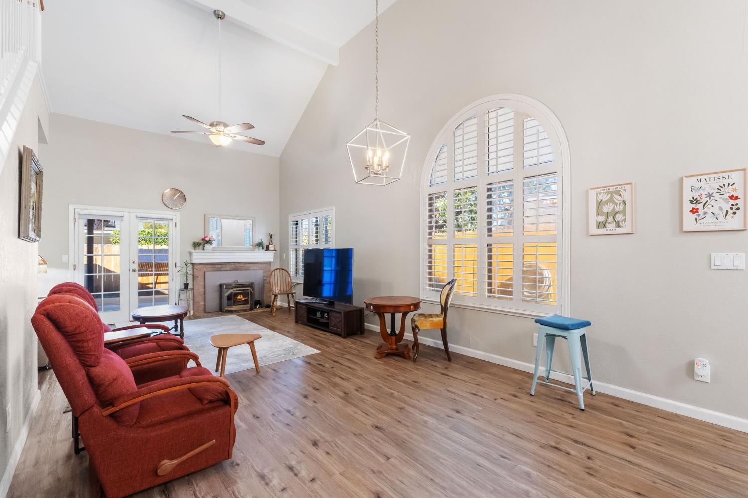 7572 N Millbrook Ave, Fresno, CA 93720