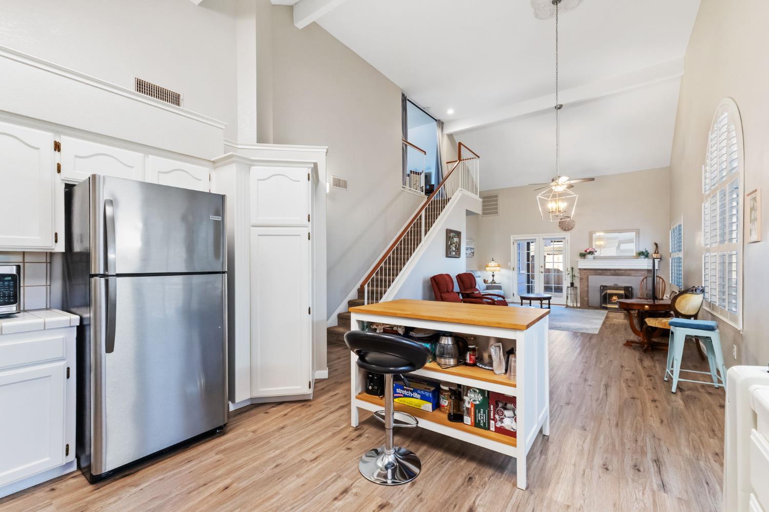 7572 N Millbrook Ave, Fresno, CA 93720