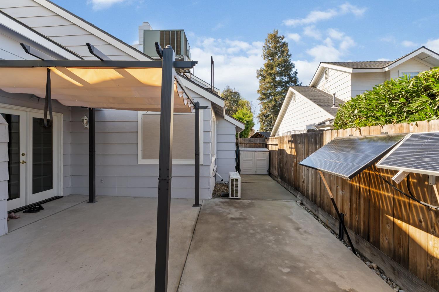 7572 N Millbrook Ave, Fresno, CA 93720