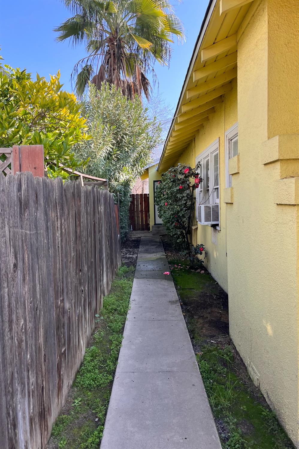 616 618 N Echo Ave, Fresno, CA 93728