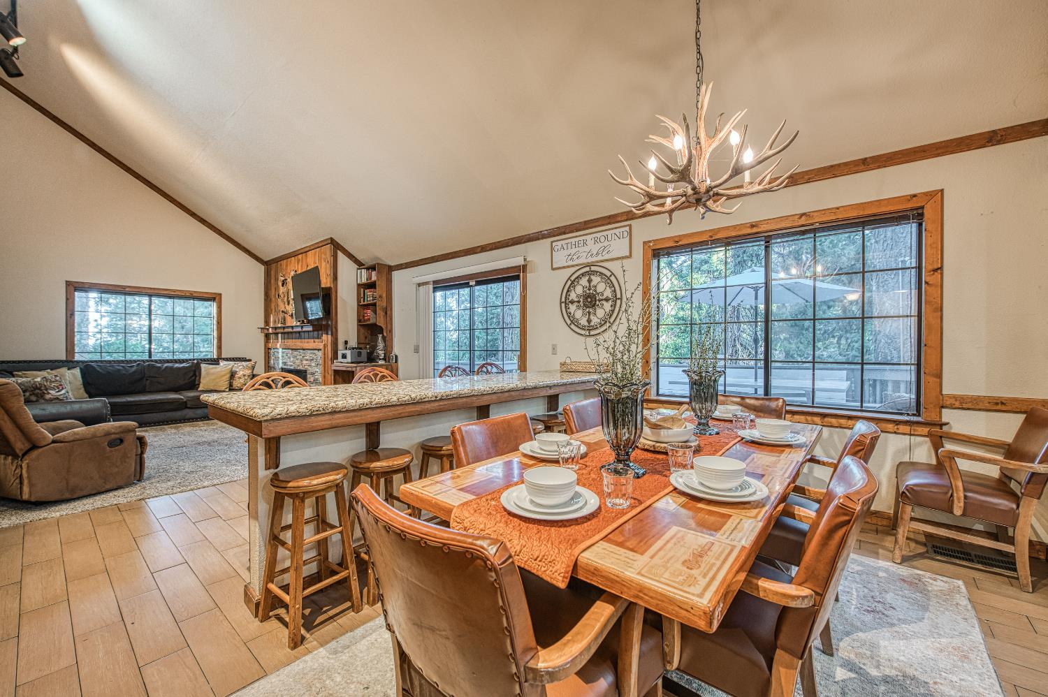 39095 Ridge Rd, Shaver Lake, CA 93664