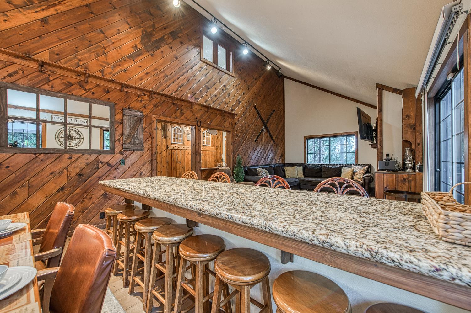 39095 Ridge Rd, Shaver Lake, CA 93664