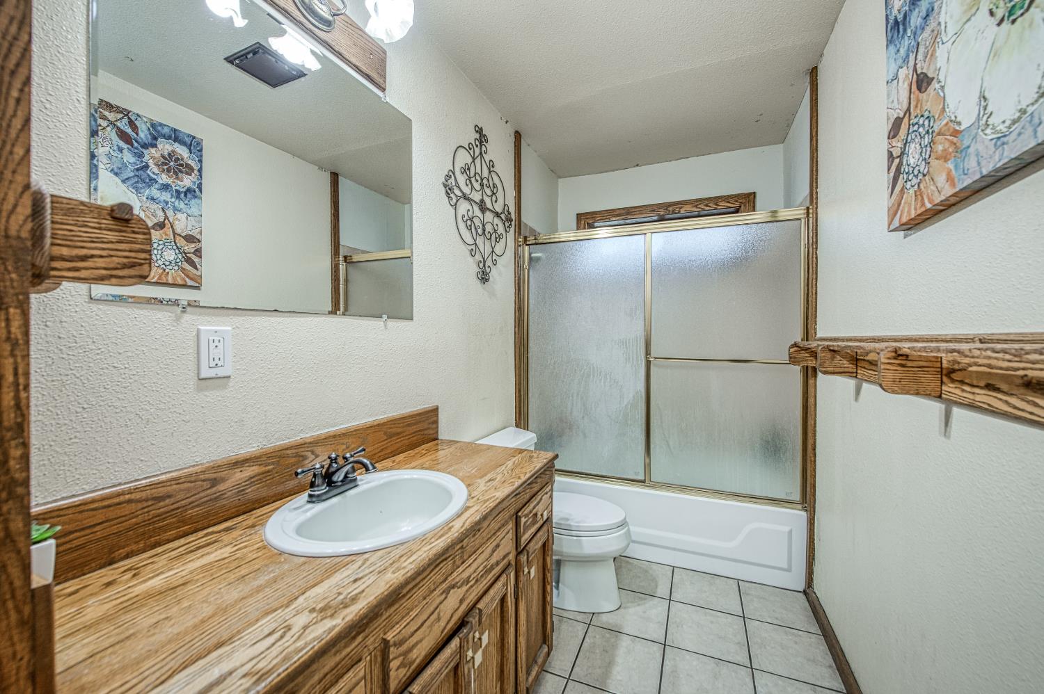 39095 Ridge Rd, Shaver Lake, CA 93664