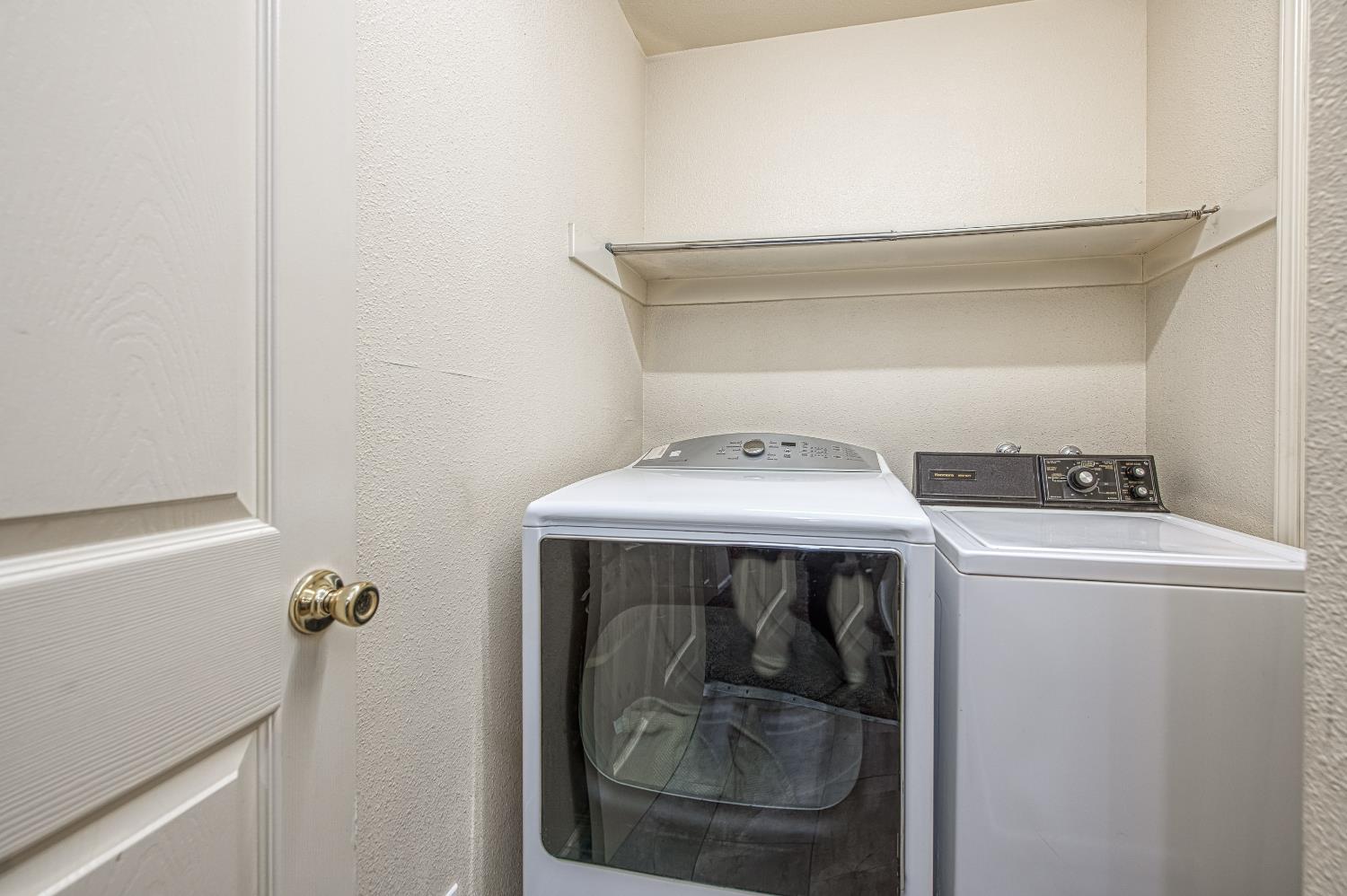 39095 Ridge Rd, Shaver Lake, CA 93664