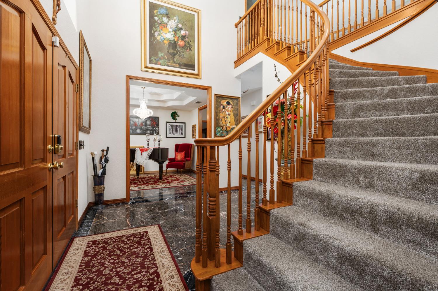 7207 E Bremer Ave, Fresno, CA 93737