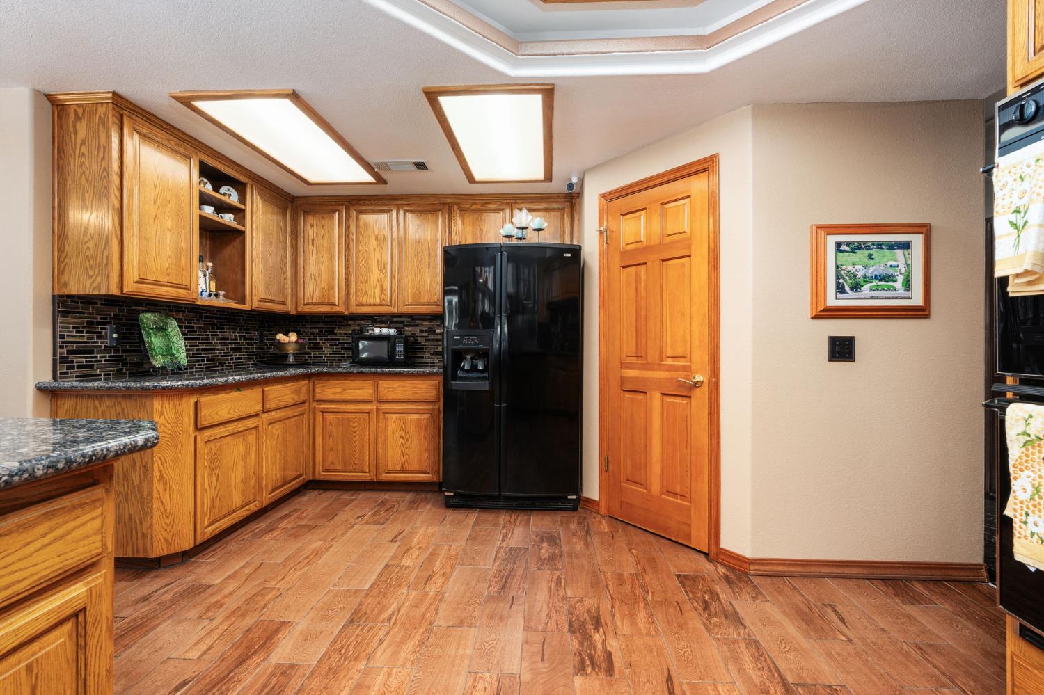 7207 E Bremer Ave, Fresno, CA 93737