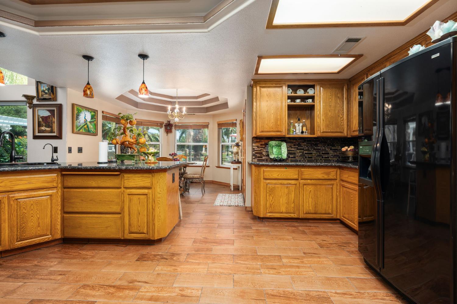 7207 E Bremer Ave, Fresno, CA 93737