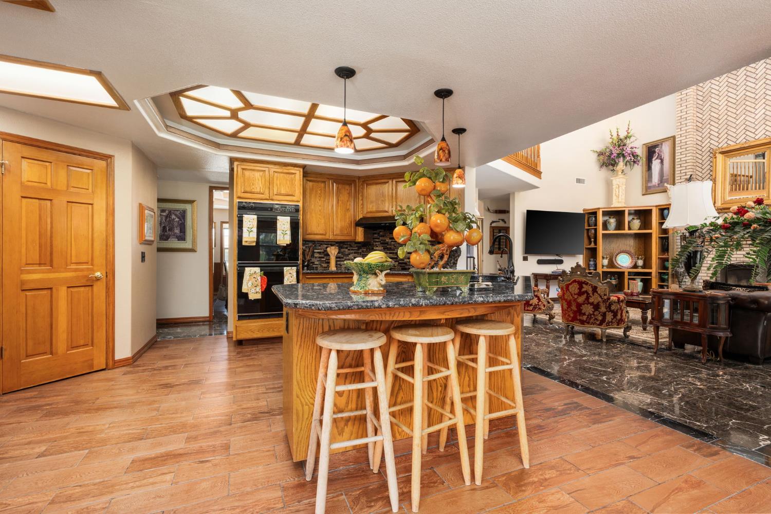 7207 E Bremer Ave, Fresno, CA 93737