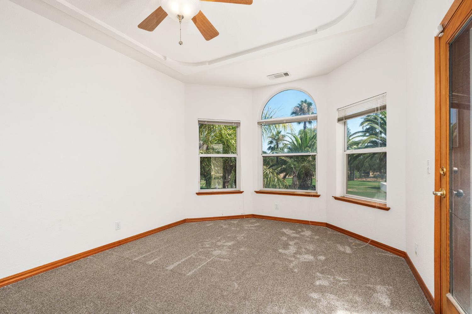 7207 E Bremer Ave, Fresno, CA 93737