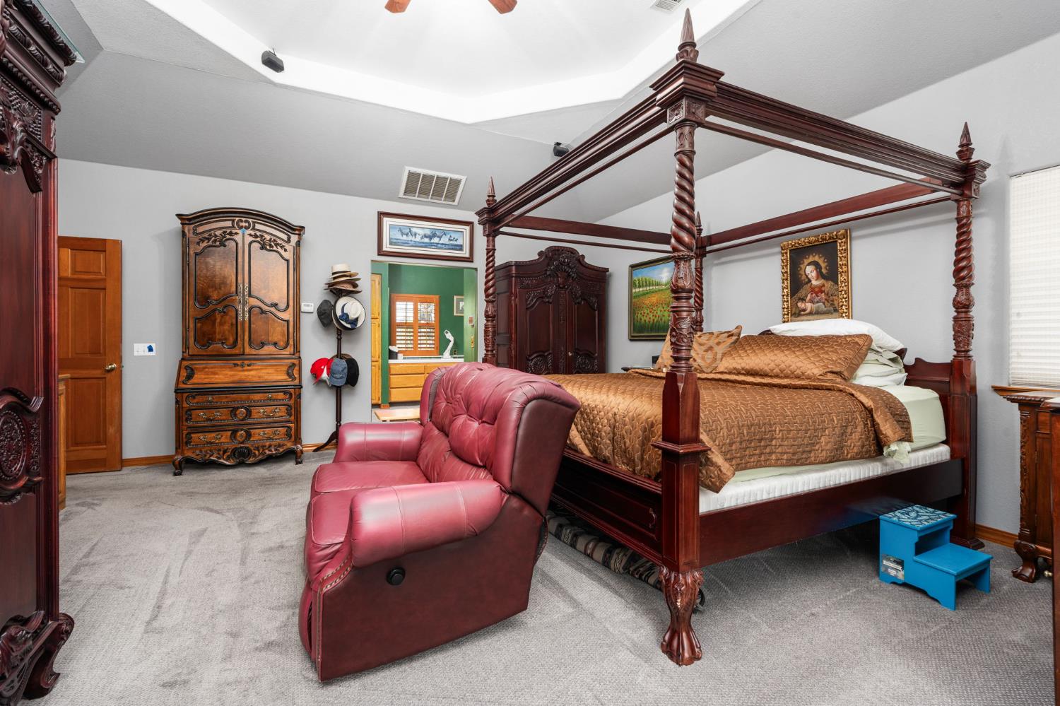 7207 E Bremer Ave, Fresno, CA 93737