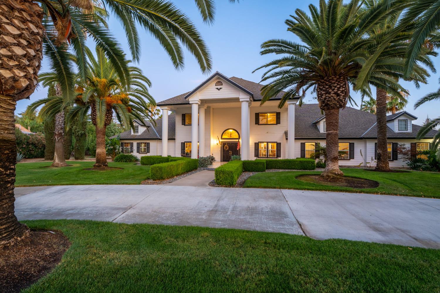 7207 E Bremer Ave, Fresno, CA 93737