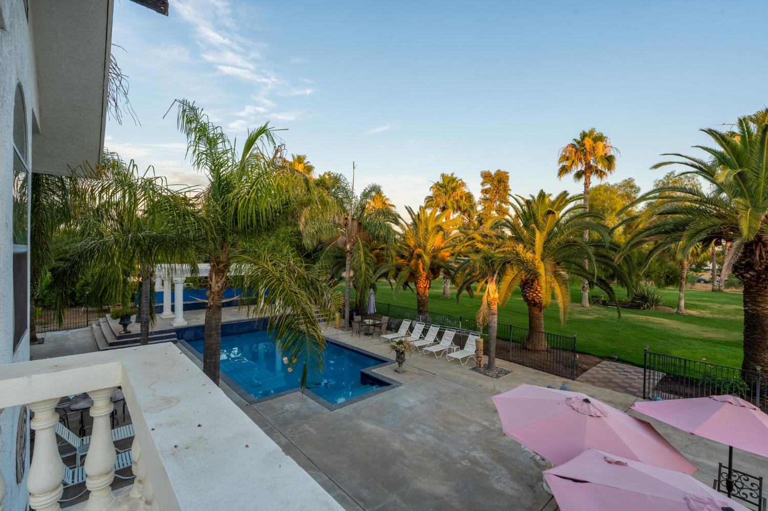 7207 E Bremer Ave, Fresno, CA 93737