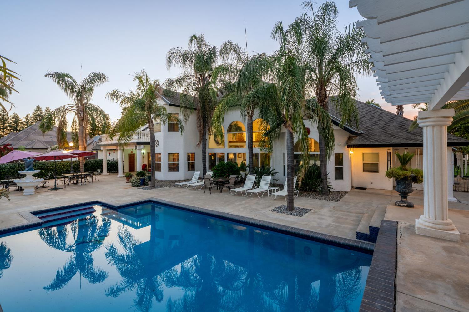 7207 E Bremer Ave, Fresno, CA 93737