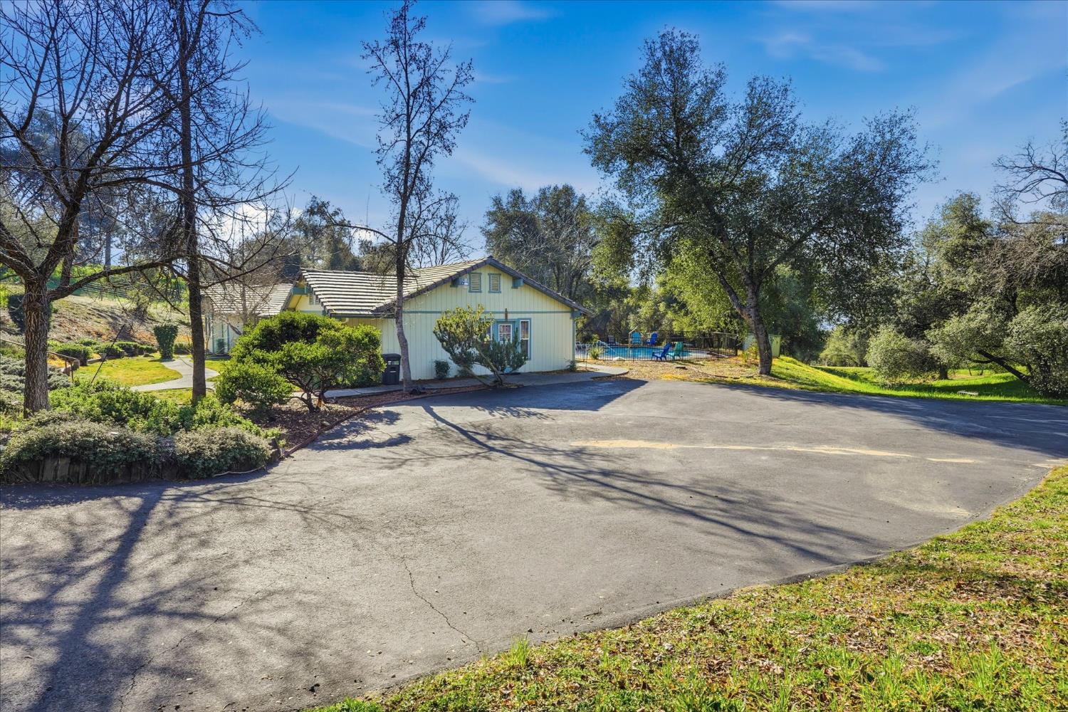 42406 Windy Gap Dr, Ahwahnee, CA 93601