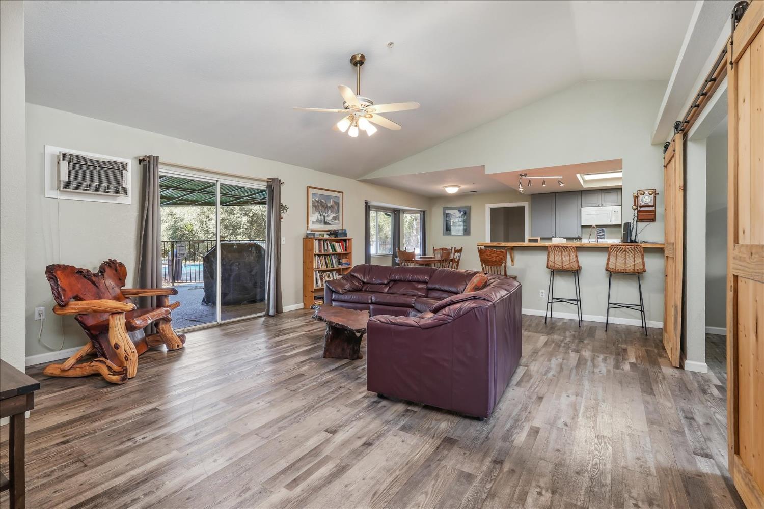 42406 Windy Gap Dr, Ahwahnee, CA 93601