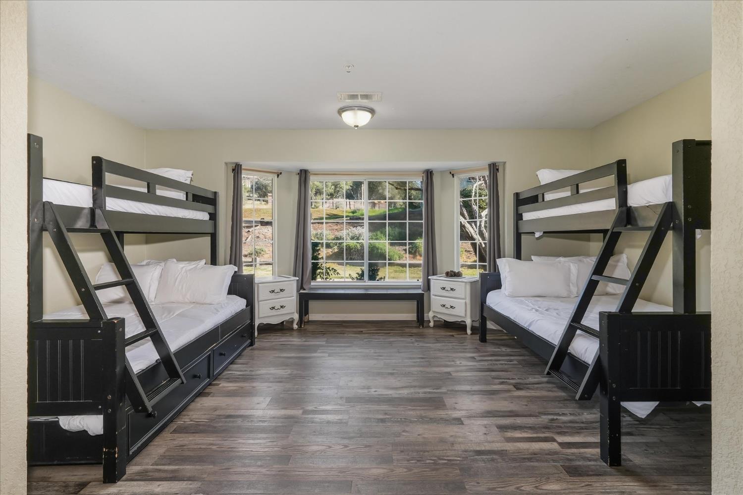 42406 Windy Gap Dr, Ahwahnee, CA 93601