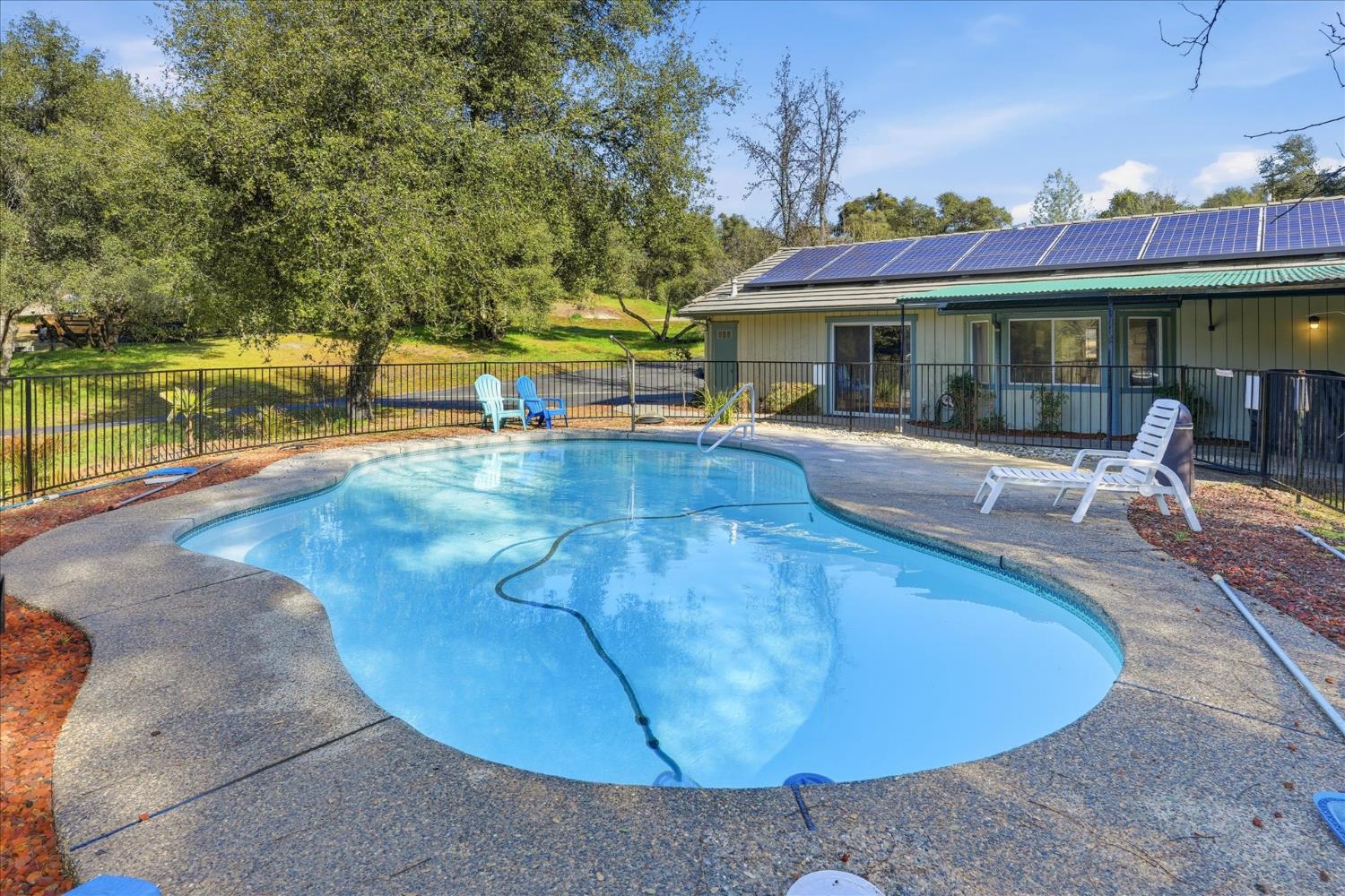 42406 Windy Gap Dr, Ahwahnee, CA 93601