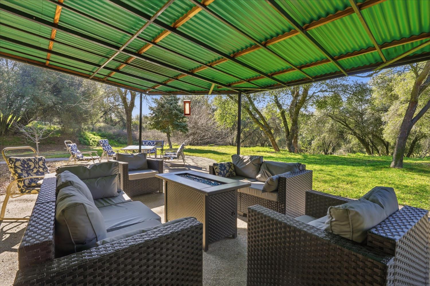 42406 Windy Gap Dr, Ahwahnee, CA 93601