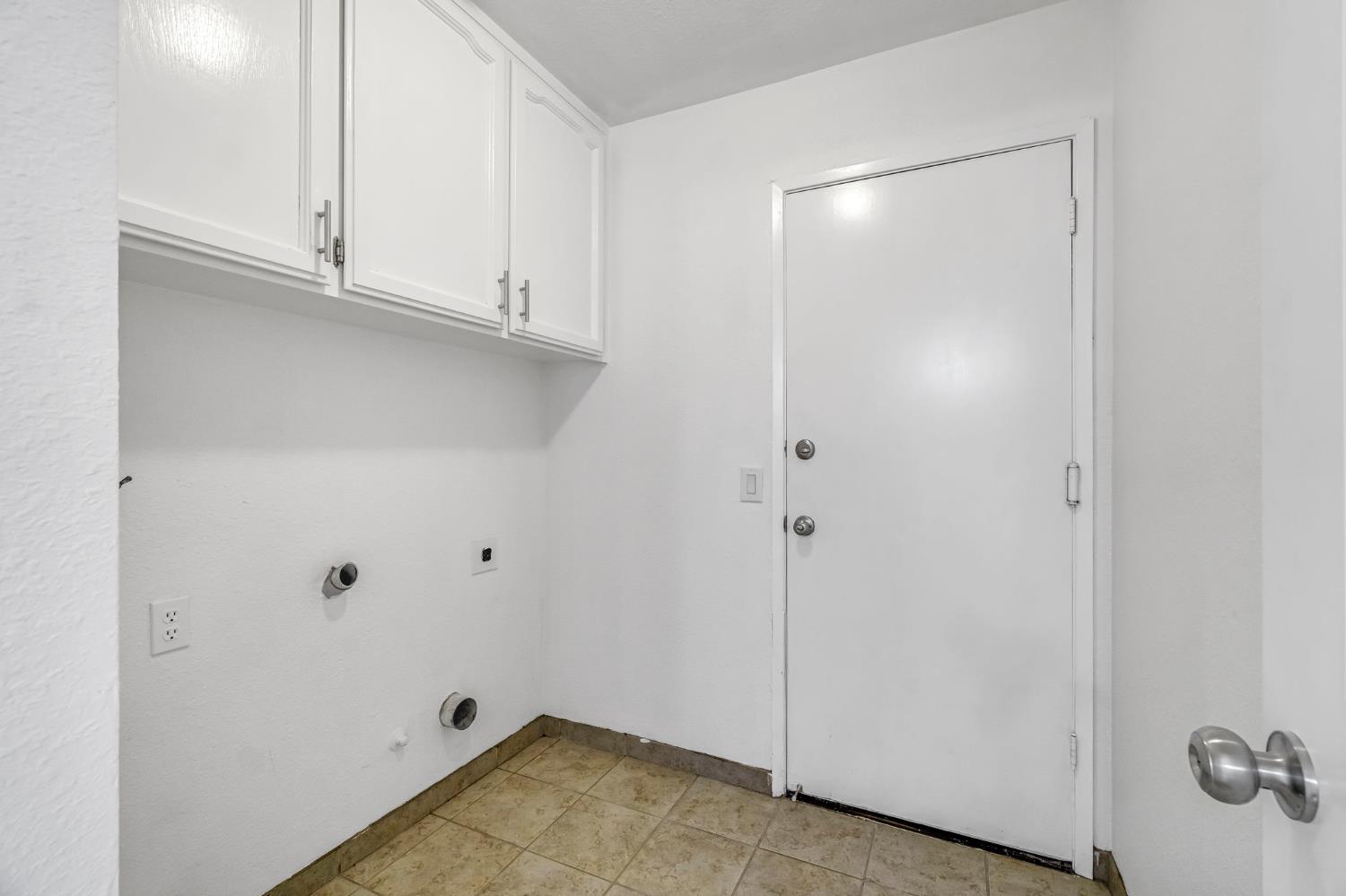 6459 N Hanover Ave, Fresno, CA 93722