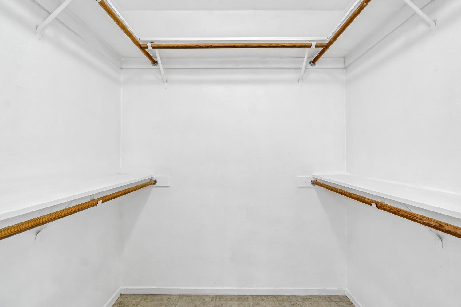 6459 N Hanover Ave, Fresno, CA 93722