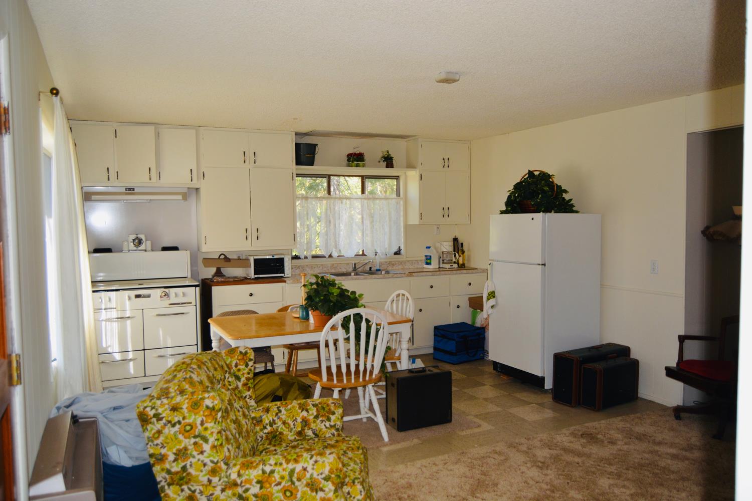 39580 Saunders, Bass Lake, CA 93604