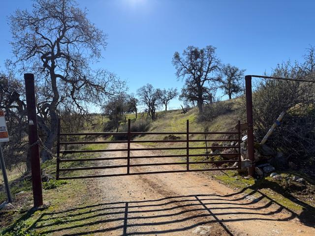 1 Big Springs Rd, Tollhouse, CA 93667