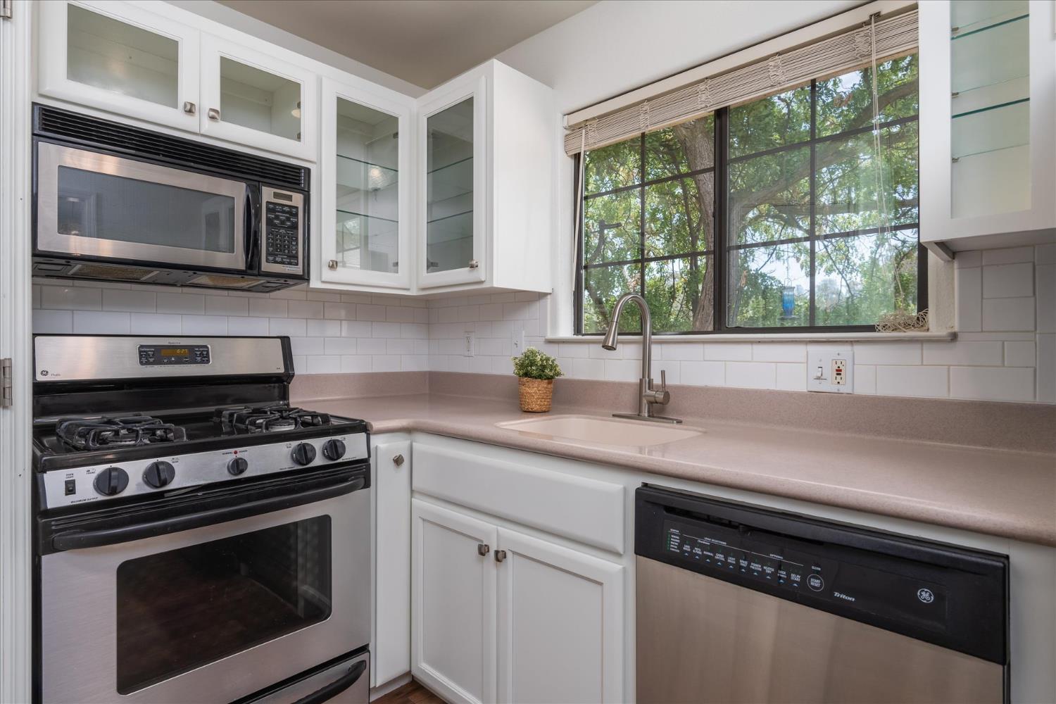 29280 Glacier Dr, Coarsegold, CA 93614