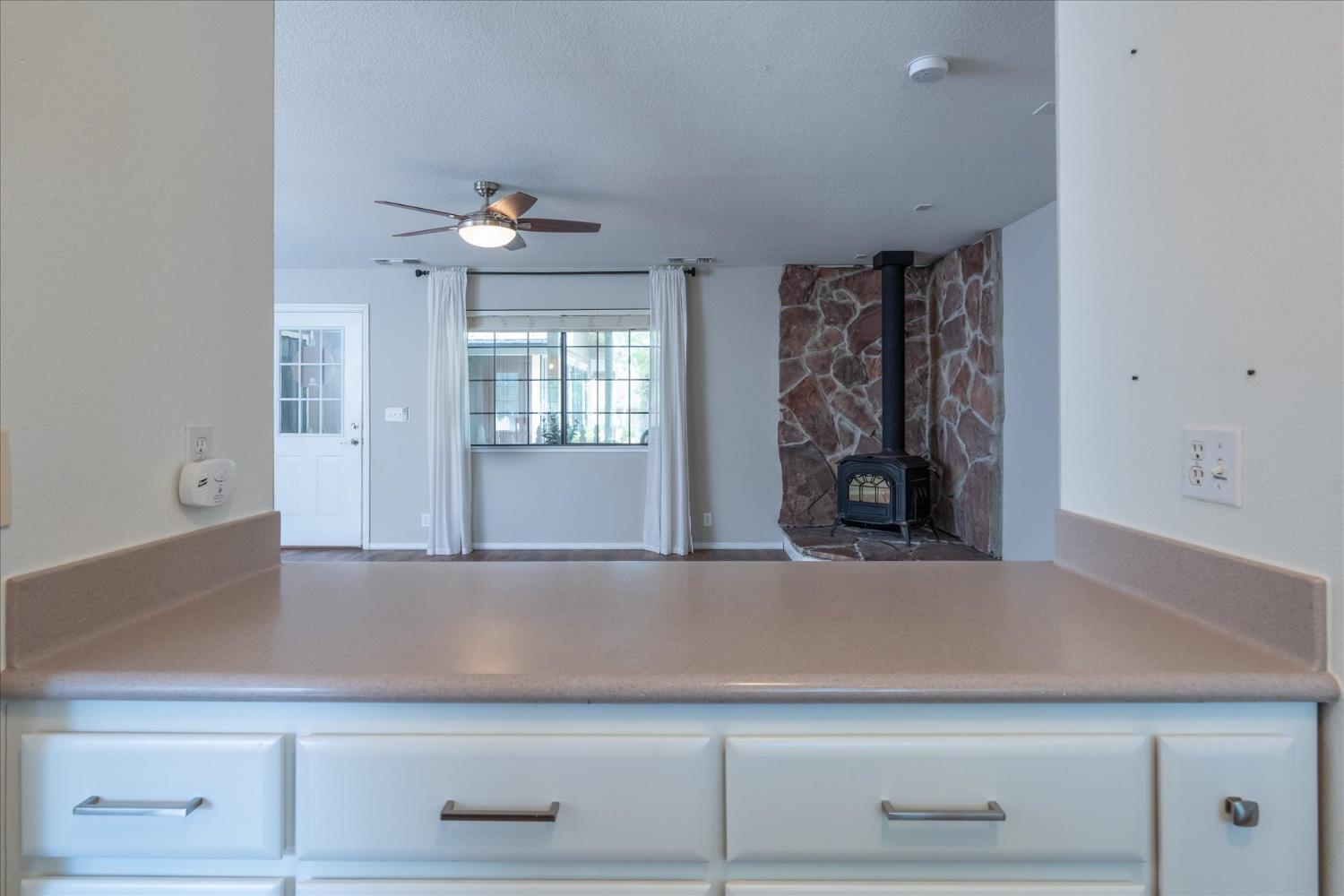 29280 Glacier Dr, Coarsegold, CA 93614