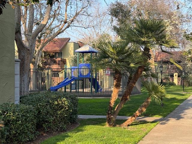 2881 Huntington Blvd #150, Fresno, CA 93721