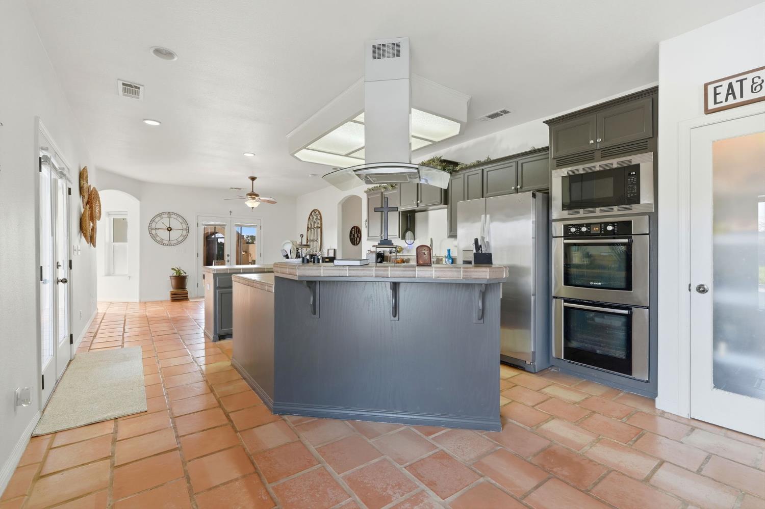 31356 Blair Rd, Exeter, CA 93221