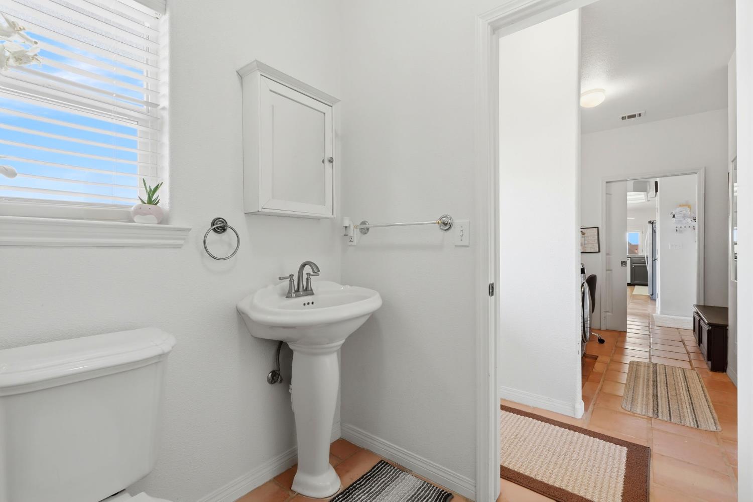 31356 Blair Rd, Exeter, CA 93221