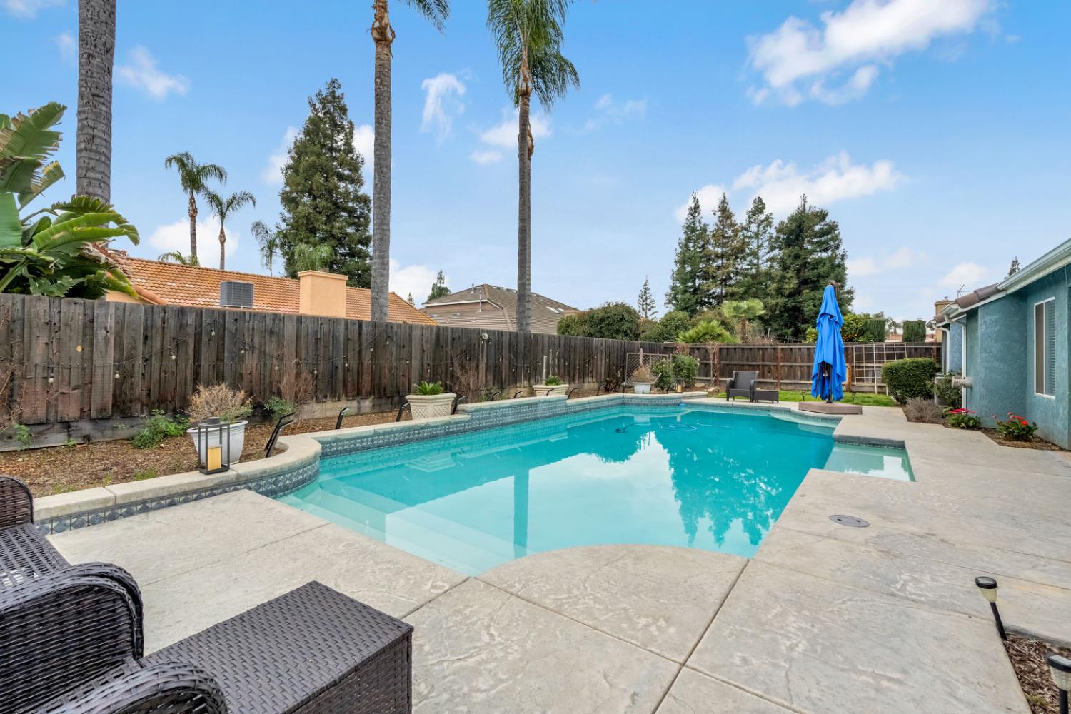 2411 E Salem Ave, Fresno, CA 93720